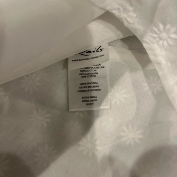 NWT Rails Addison white embroidered daises skirt size xs - Picture 11 of 14